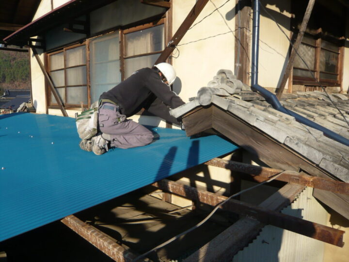 新規波板貼り付け