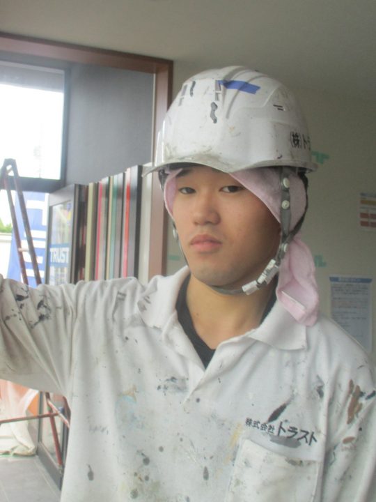 和田 佑介 スタッフ紹介 長野の外壁塗装 屋根塗装専門店トラスト 品質にこだわりを持った塗装工事