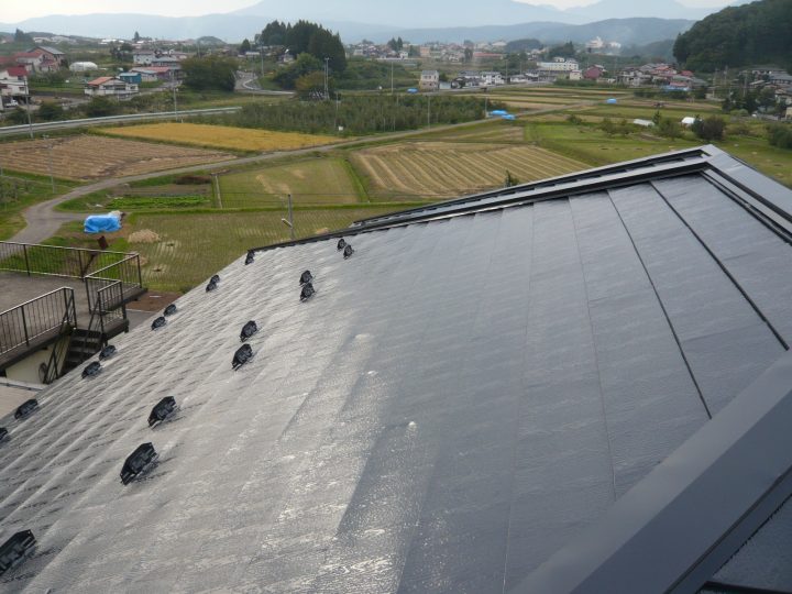 飯綱町トタン屋根塗装工事