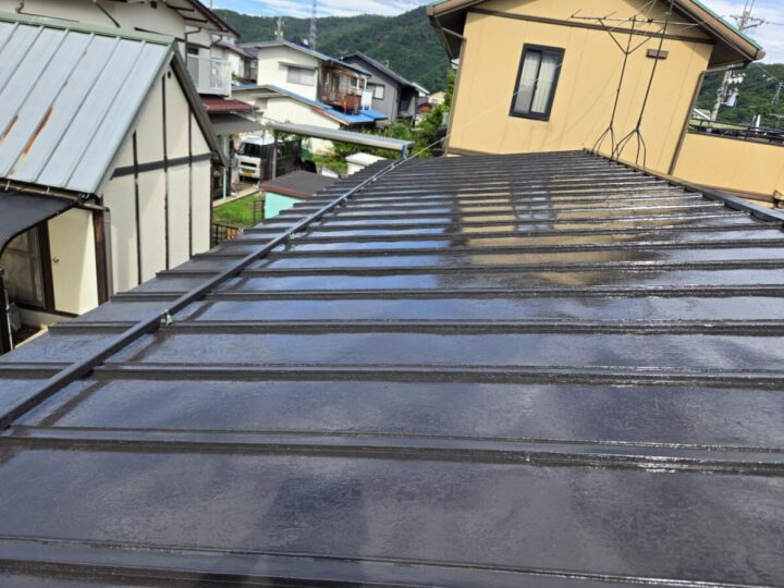 千曲市A様　屋根塗装工事
