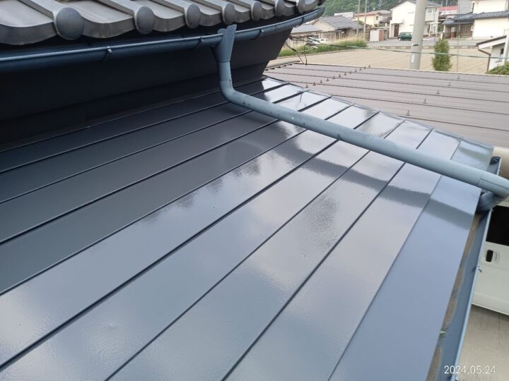 千曲市M様　屋根塗装工事