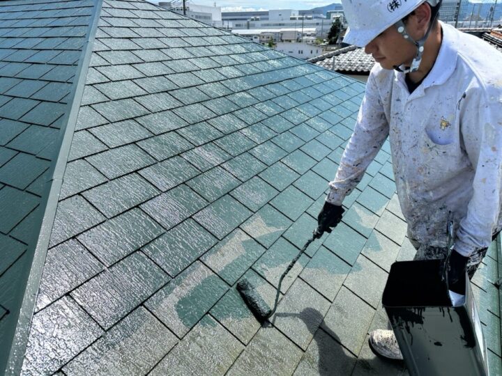 屋根上塗り(1回目)