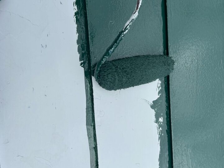 屋根上塗り(1回目)