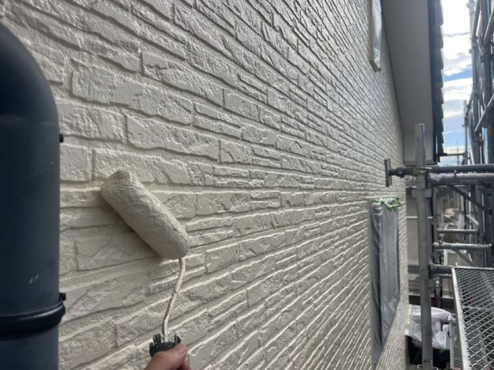 外壁上塗り(1回目)