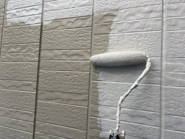 外壁上塗り(1回目)