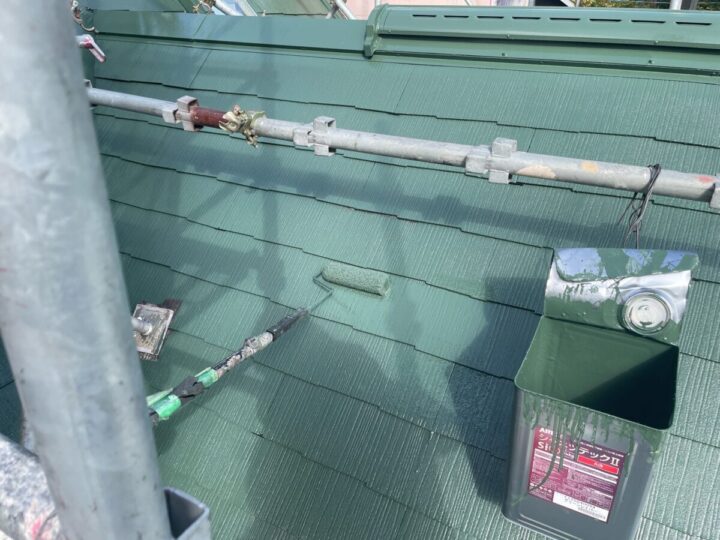 屋根上塗り(2回目)