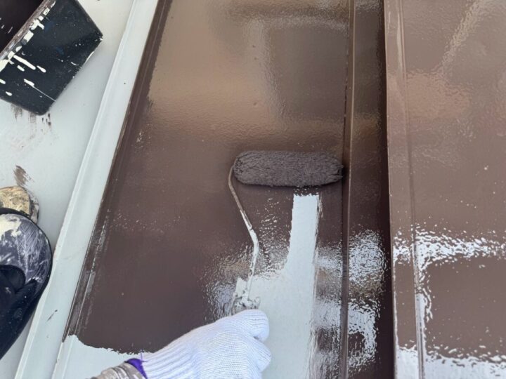 屋根上塗り(1回目)