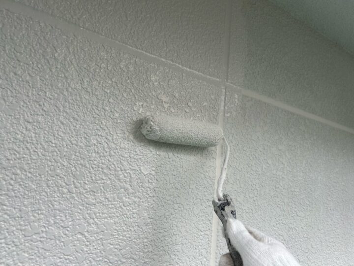 外壁上塗り(1回目)