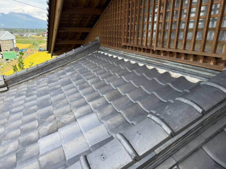 佐久市Ｓ様　玄関屋根修繕工事