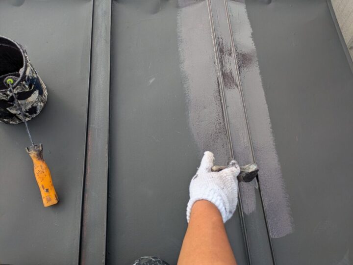 屋根上塗り(1回目)