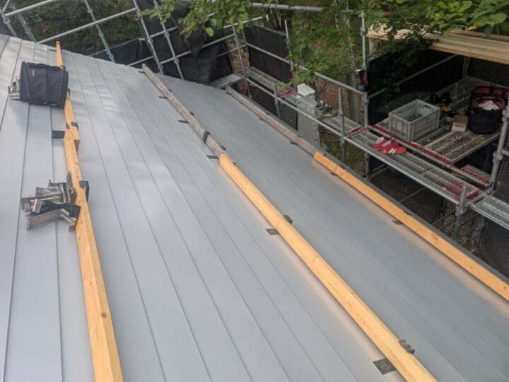 屋根改修工事
