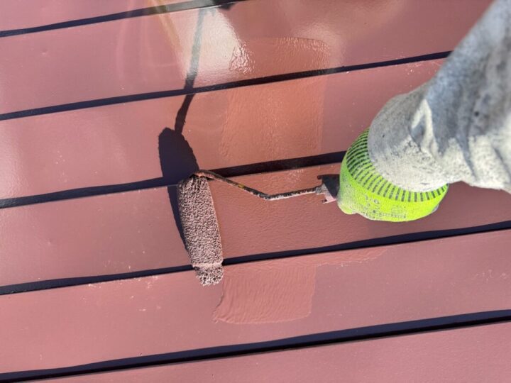 屋根上塗り(2回目)