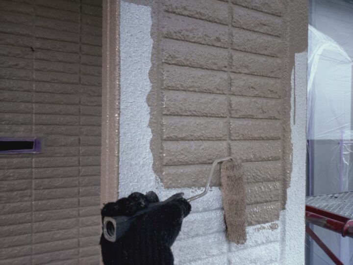 外壁上塗り(1回目)