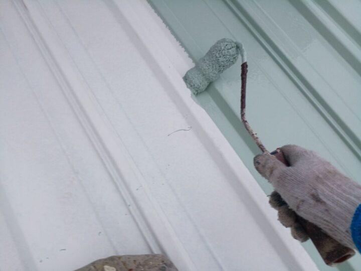 屋根上塗り(1回目)