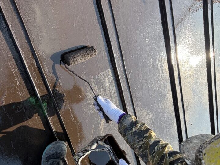 屋根上塗り(1回目)