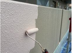 外壁上塗り(1回目)