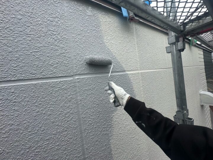 外壁上塗り(1回目)