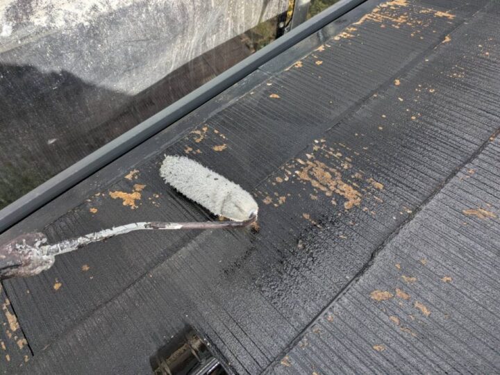 屋根下塗り(1回目)