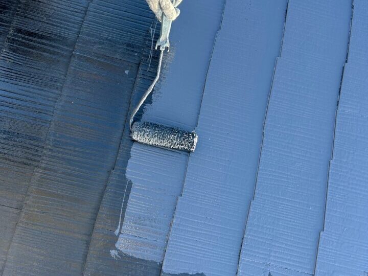 屋根上塗り(1回目)