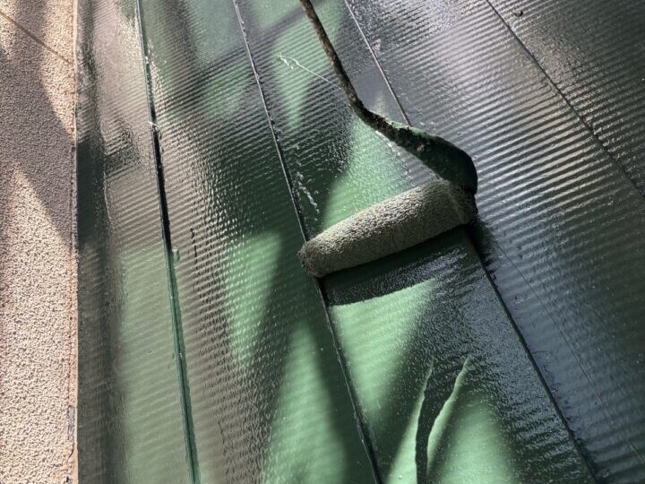 屋根上塗り(2回目)