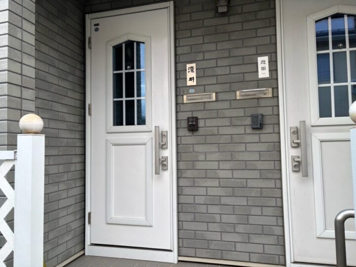 長野市F様　玄関ドア塗装工事