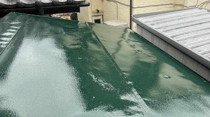上田市O様　物置屋根塗装工事