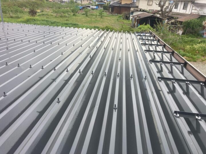 長野市Ｓ様　車庫屋根塗装工事