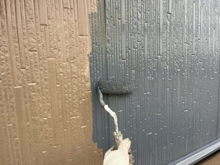 外壁上塗り(1回目)