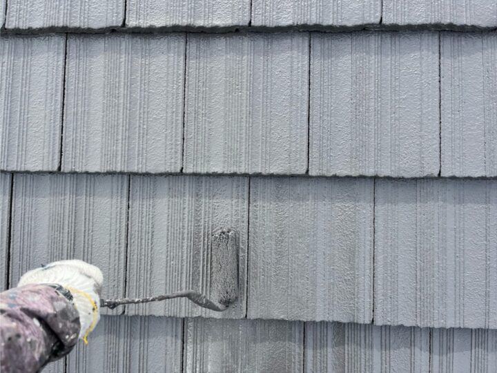 屋根上塗り(2回目)