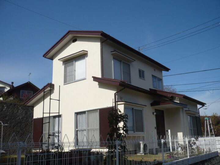 松本市 中古物件の外壁・屋根塗装工事 清潔感のあるホワイトでお塗り替え