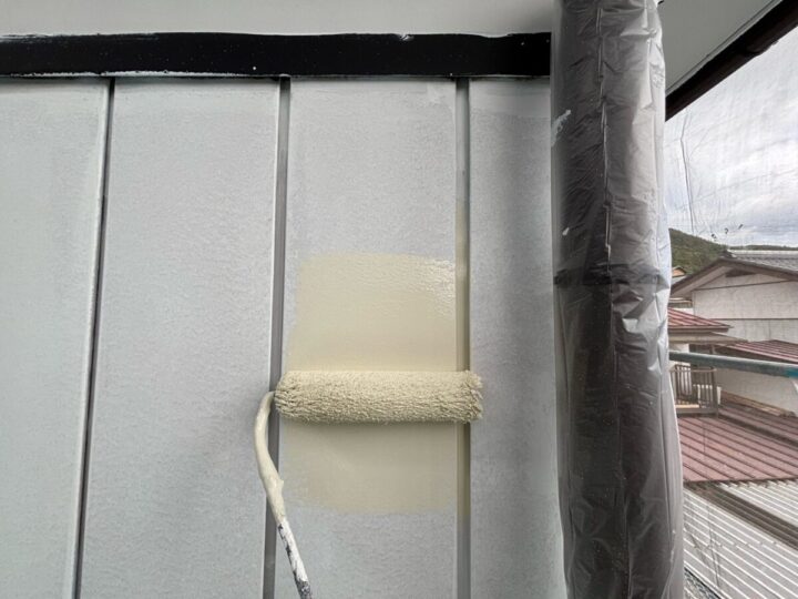 外壁上塗り(1回目)