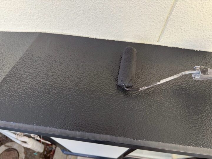 出窓屋根上塗り(2回目)