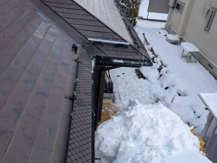 飯綱町M様　スノーネット、雪止めアングル取付工事