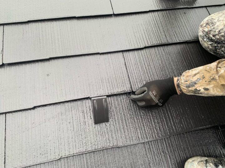 屋根上塗り(2回目)