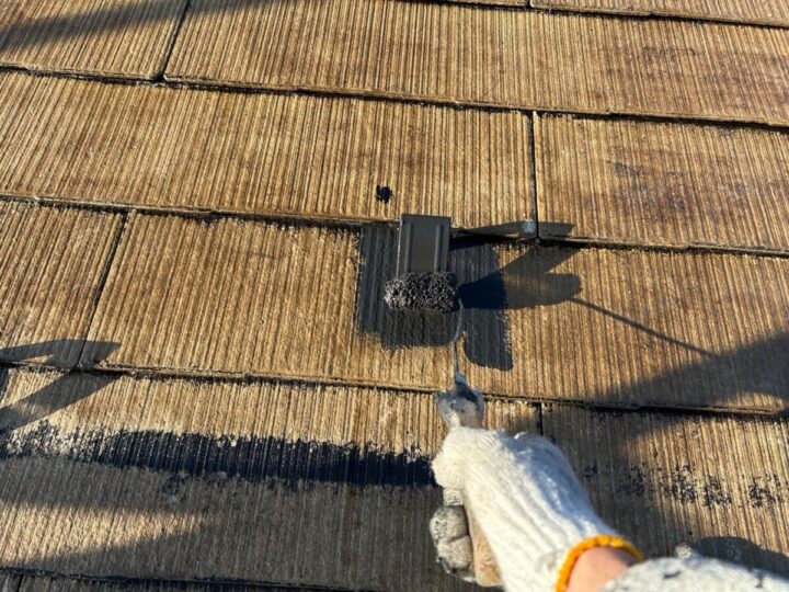 屋根上塗り(1回目)