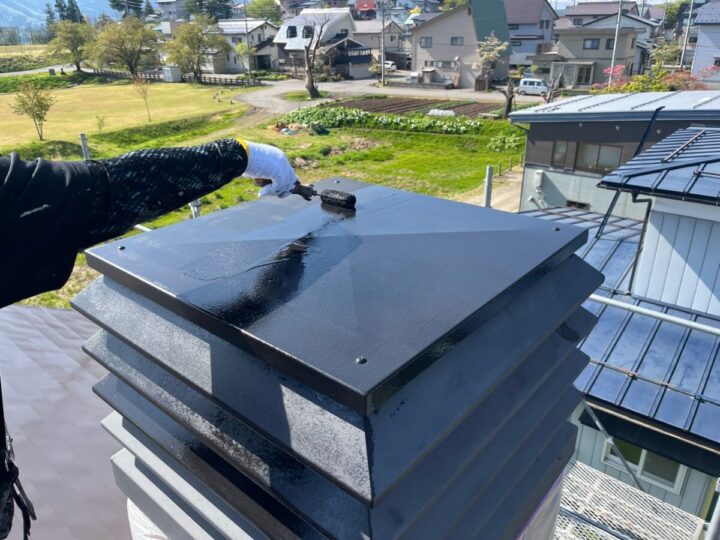 煙突部上塗り(シリコン塗料)