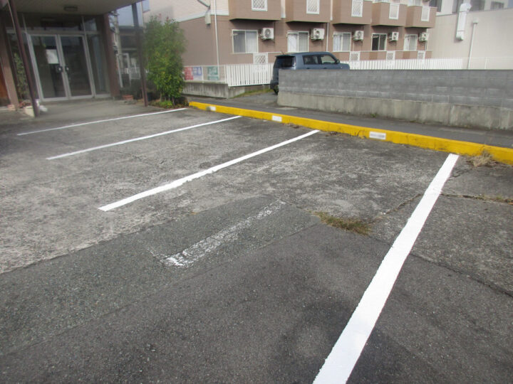 長野市中越 駐車場ライン引き工事