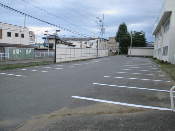 長野市 駐車場白線引き(ライン引き)工事