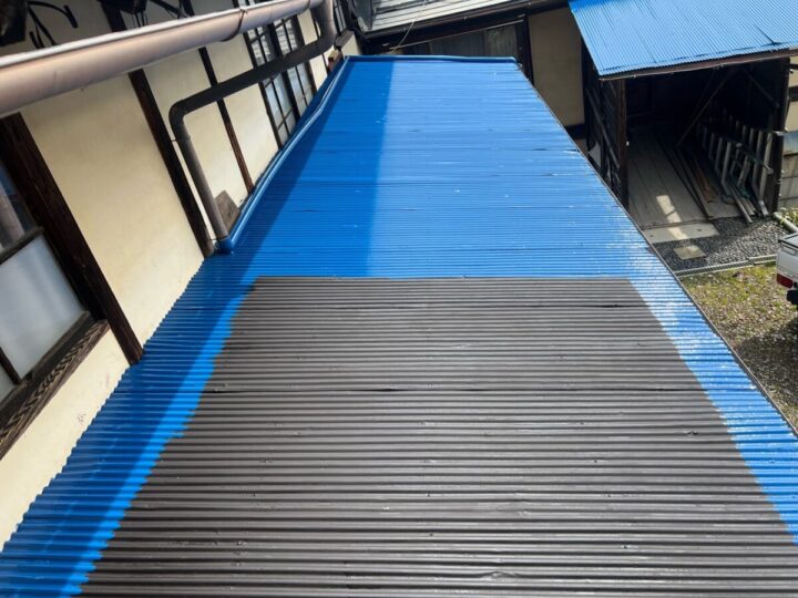 屋根下塗り