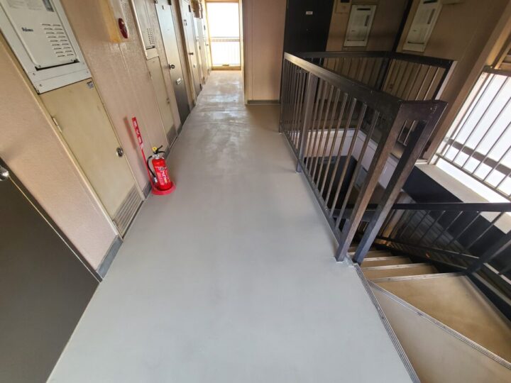 松本市アパート 共用通路塗装工事