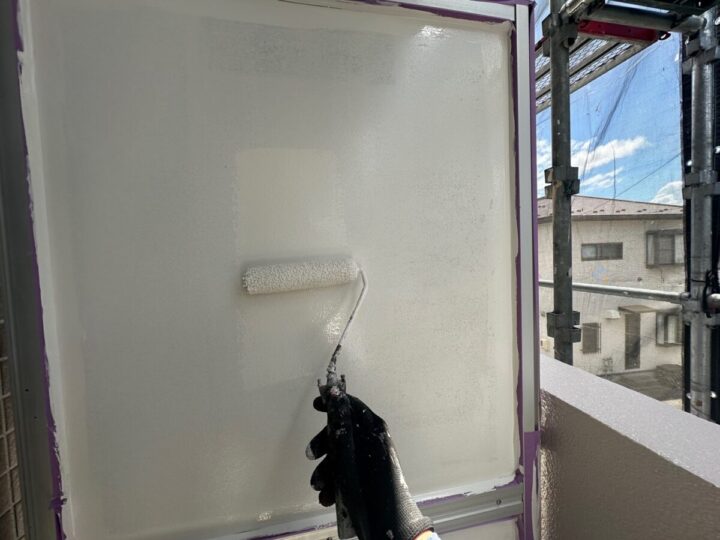 ベランダ仕切り版塗装