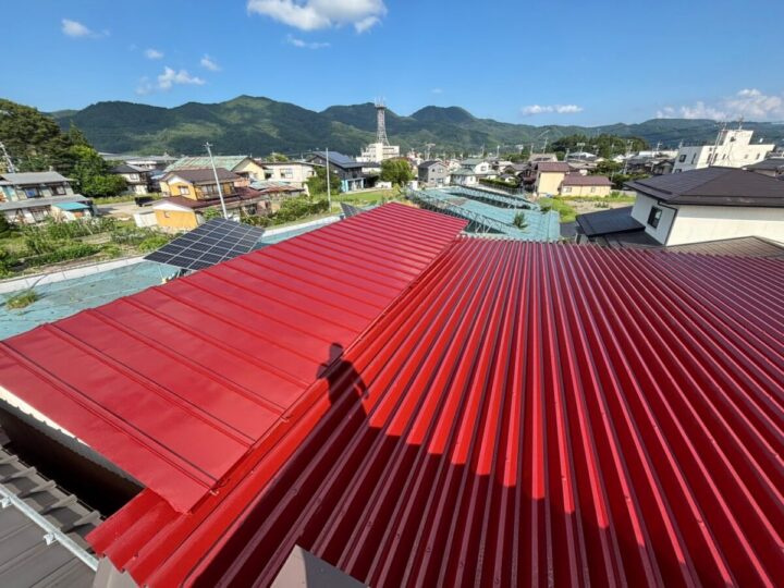 大町市自動車整備工場　屋根塗装工事